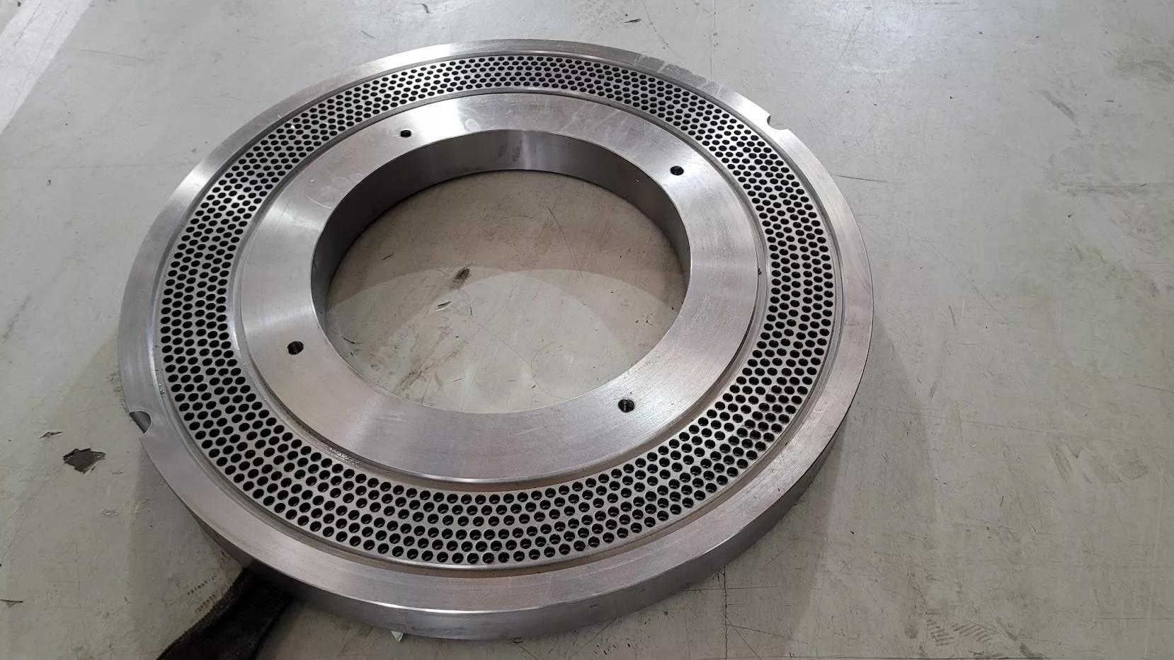 Khuôn viên nén gỗ